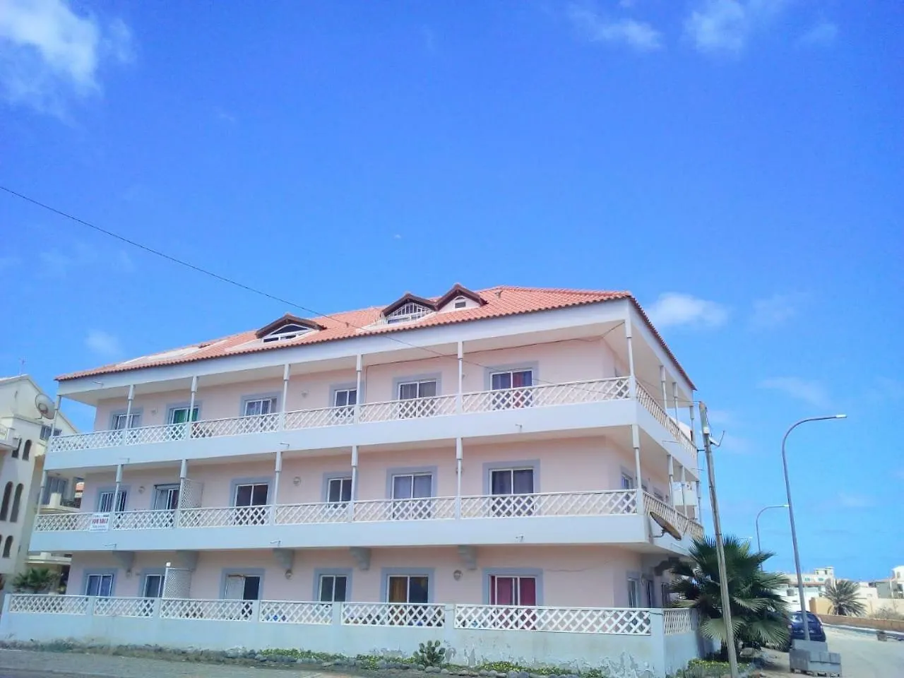 Good Value Low Cost Apartment Second Beach Line Santa Maria Kap Verde